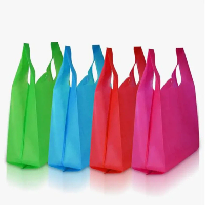 تي شيرت من مادة البولي بروبيلين غير المنسوجة القابلة لإعادة الاستخدام والصديقة للبيئة من Henghua، حقيبة تي شيرت من مادة البولي بروبيلين غير المنسوجة للبقالة